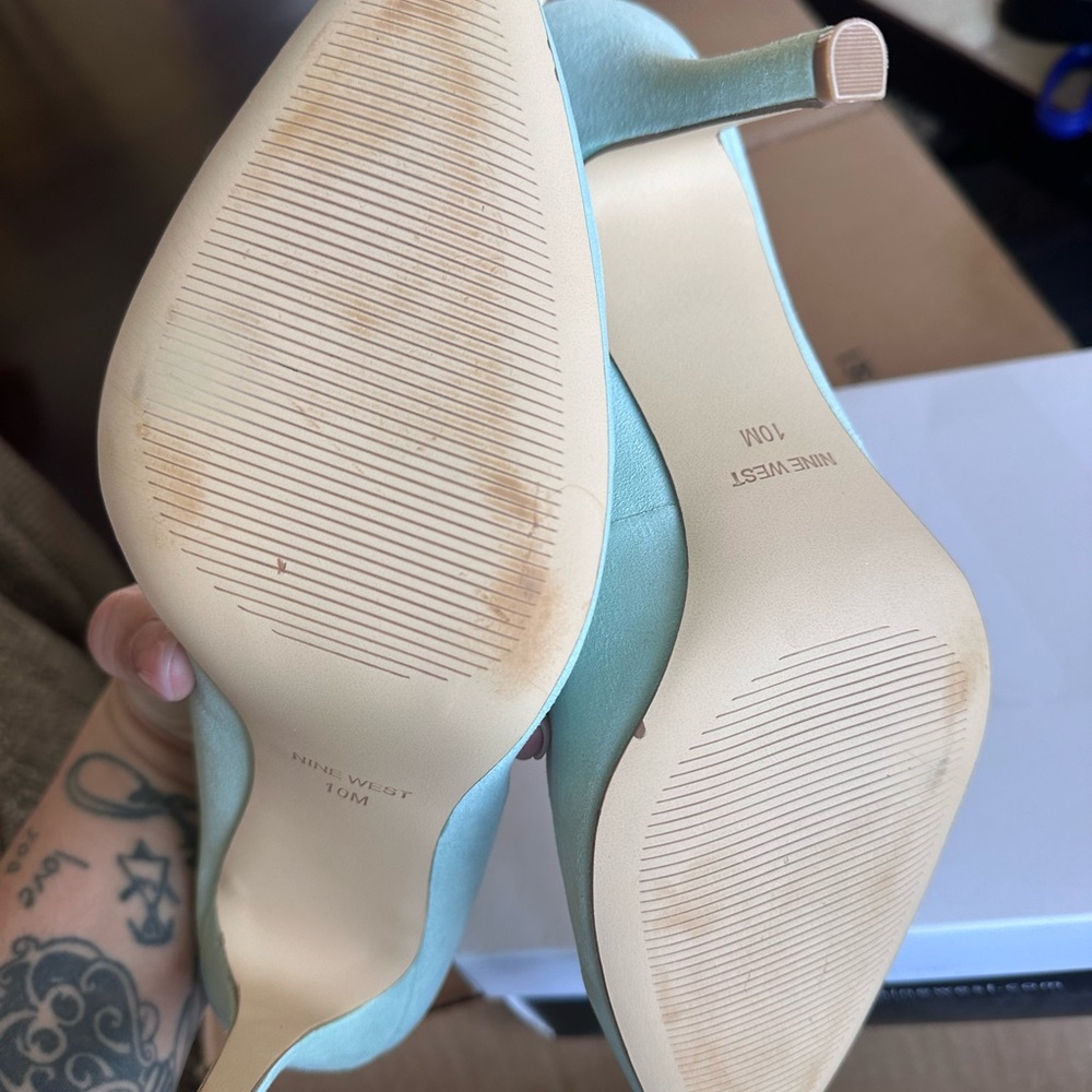 Nine West Women's Mint Green Suede Pumps - Picture 3 of 3